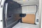2024-peugeot-expert-15-bluehdi-professional-long-small-25