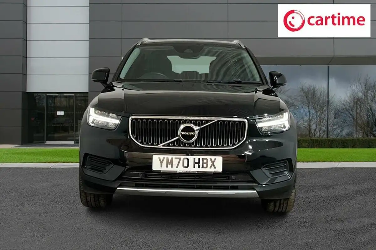 2020-volvo-xc40-20td-d3-momentum-geartronic-big-3