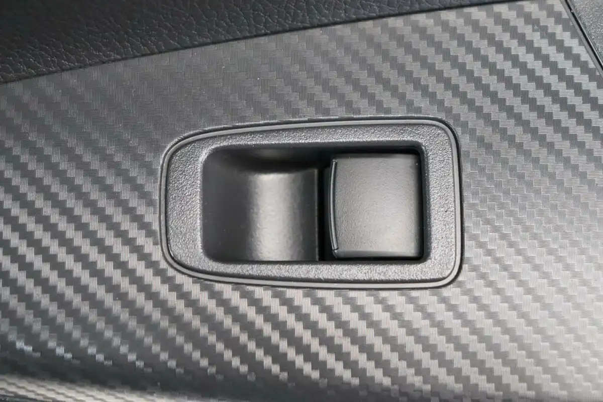 2018-mitsubishi-eclipse-cross-15-4-auto-big-34
