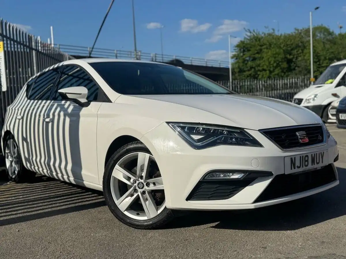 2017-seat-leon-14-ecotsi-fr-technology-hatchback-5d-big-20