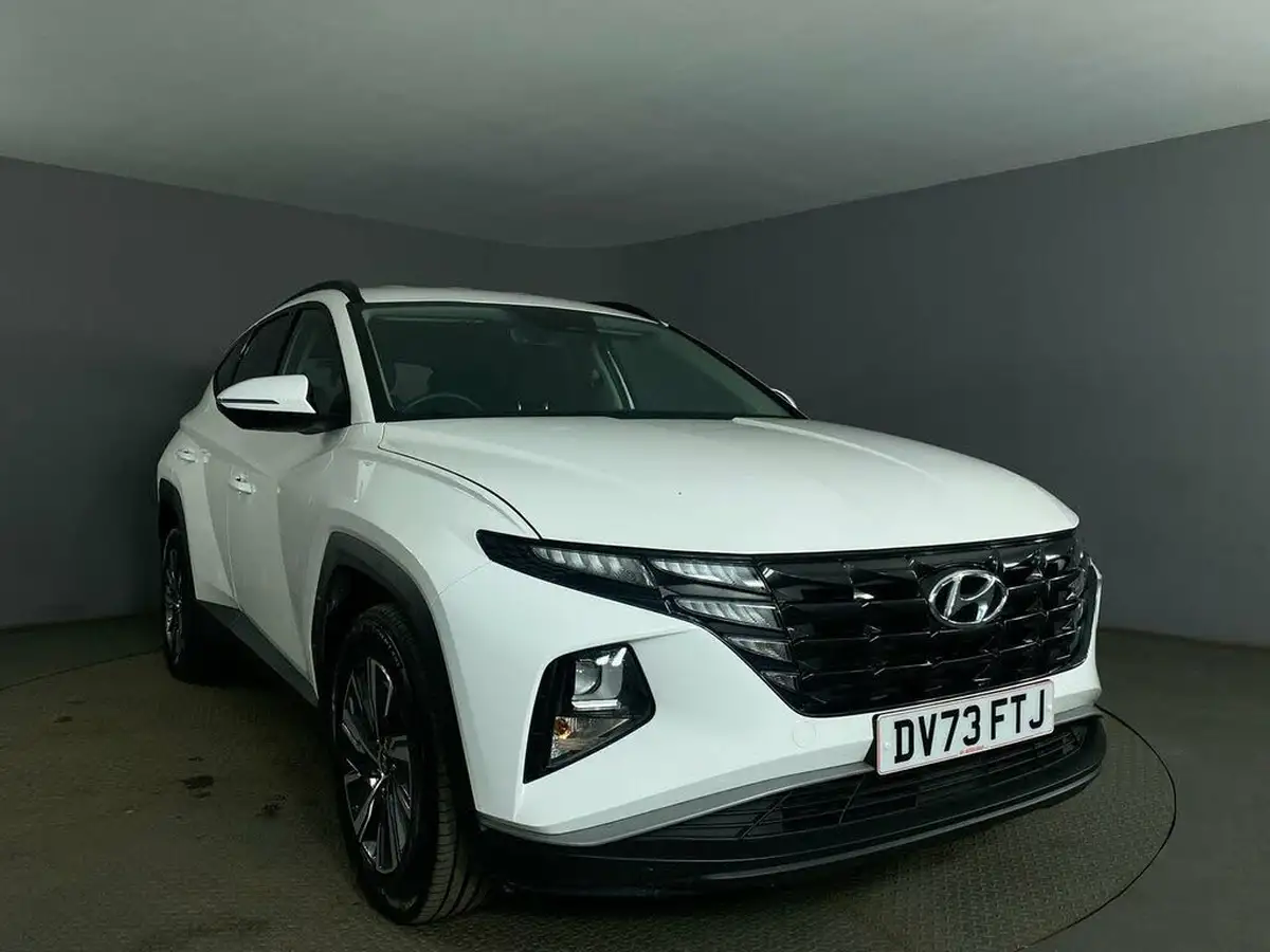 2023-hyundai-tucson-16-t-gdi-se-connect-230ps-hybrid-auto-big-1