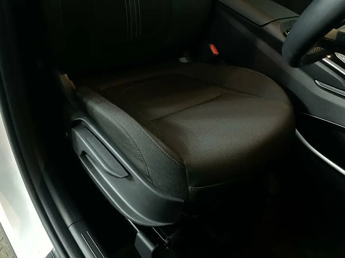 2023-hyundai-tucson-16-t-gdi-se-connect-230ps-hybrid-auto-big-25