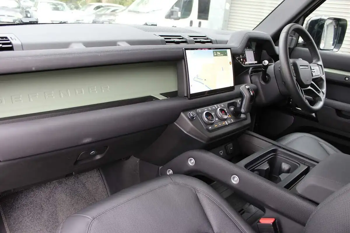 2023-land-rover-110-defender-30-d300-75th-edition-big-1