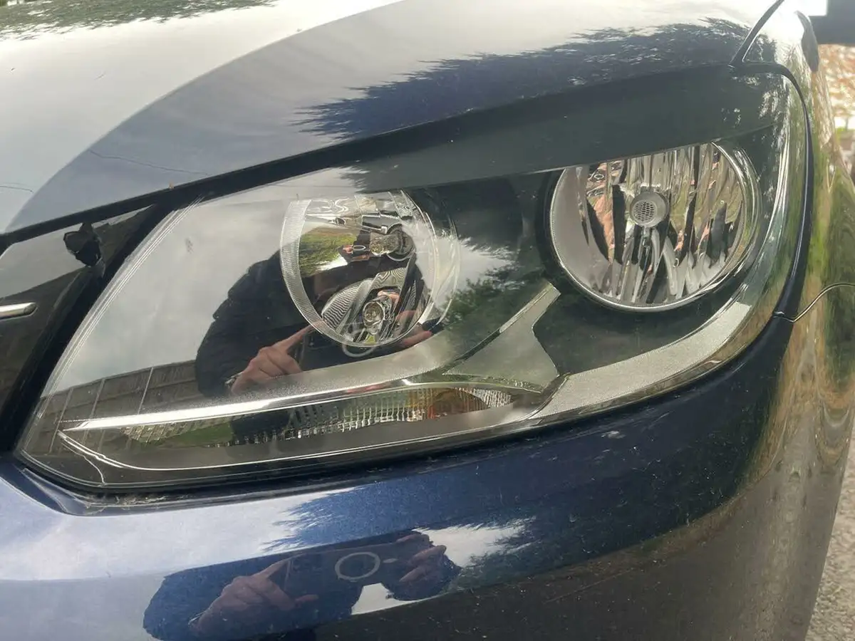 2013-volkswagen-touran-16td-bluemotion-s-tech-ss-big-47