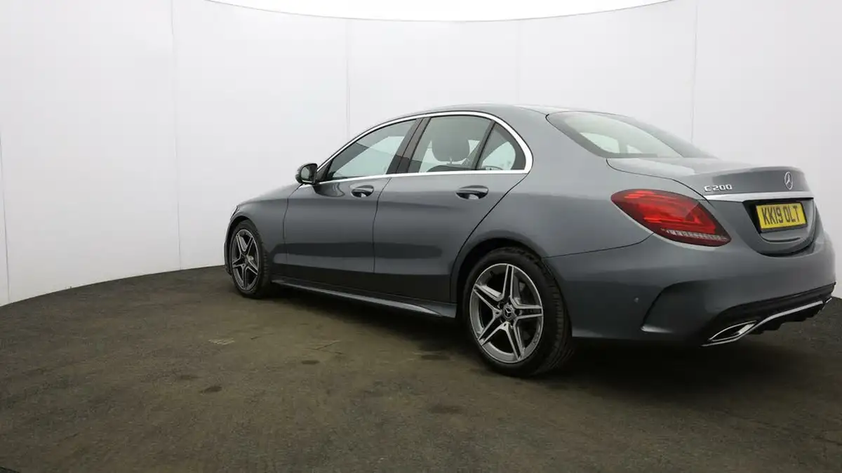 2019-mercedes-benz-c-class-15-c200-amg-line-premiumss-saloon-4d-big-46