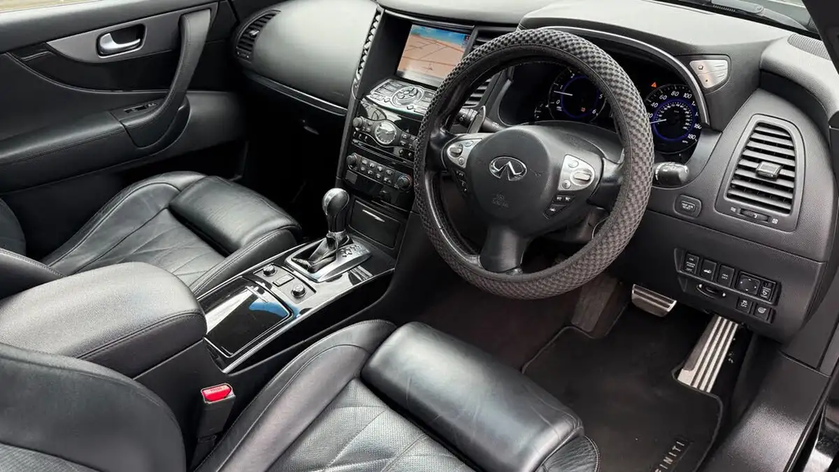2012-infiniti-fx-30td-gt-big-15