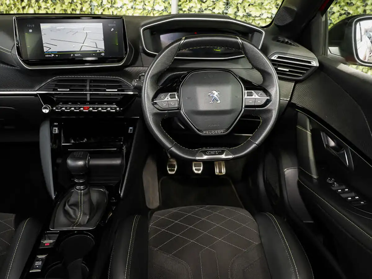 2022-peugeot-208-12-puretech-gt-premium-100bhp-big-10