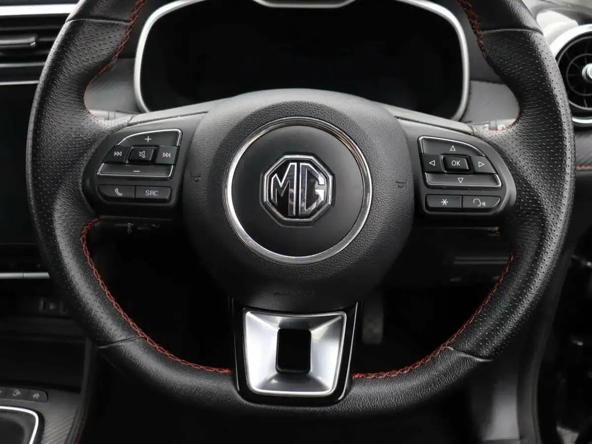 2023-mg-zs-suv-15-vti-tech-exclusive-big-24