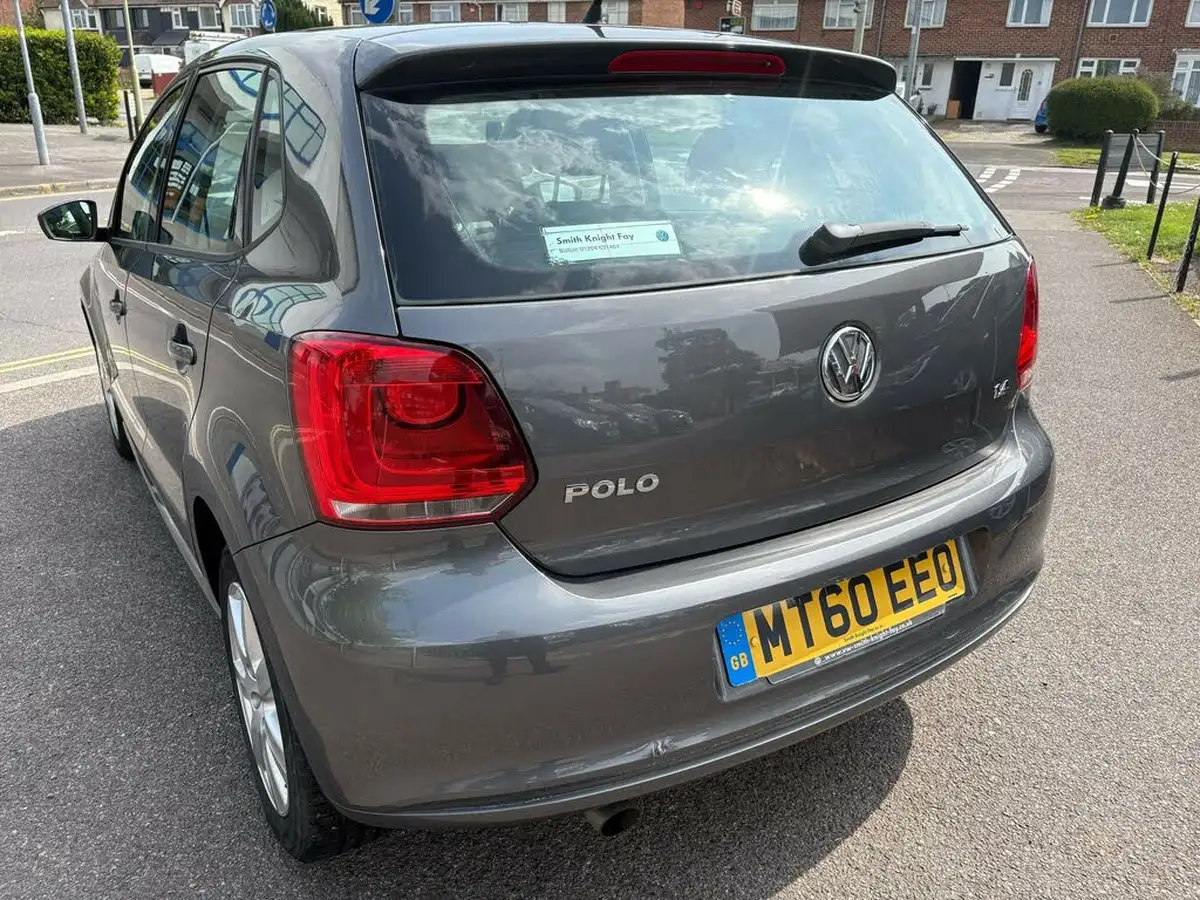 2010-volkswagen-polo-14-se-86ps-5d-dsg-big-4