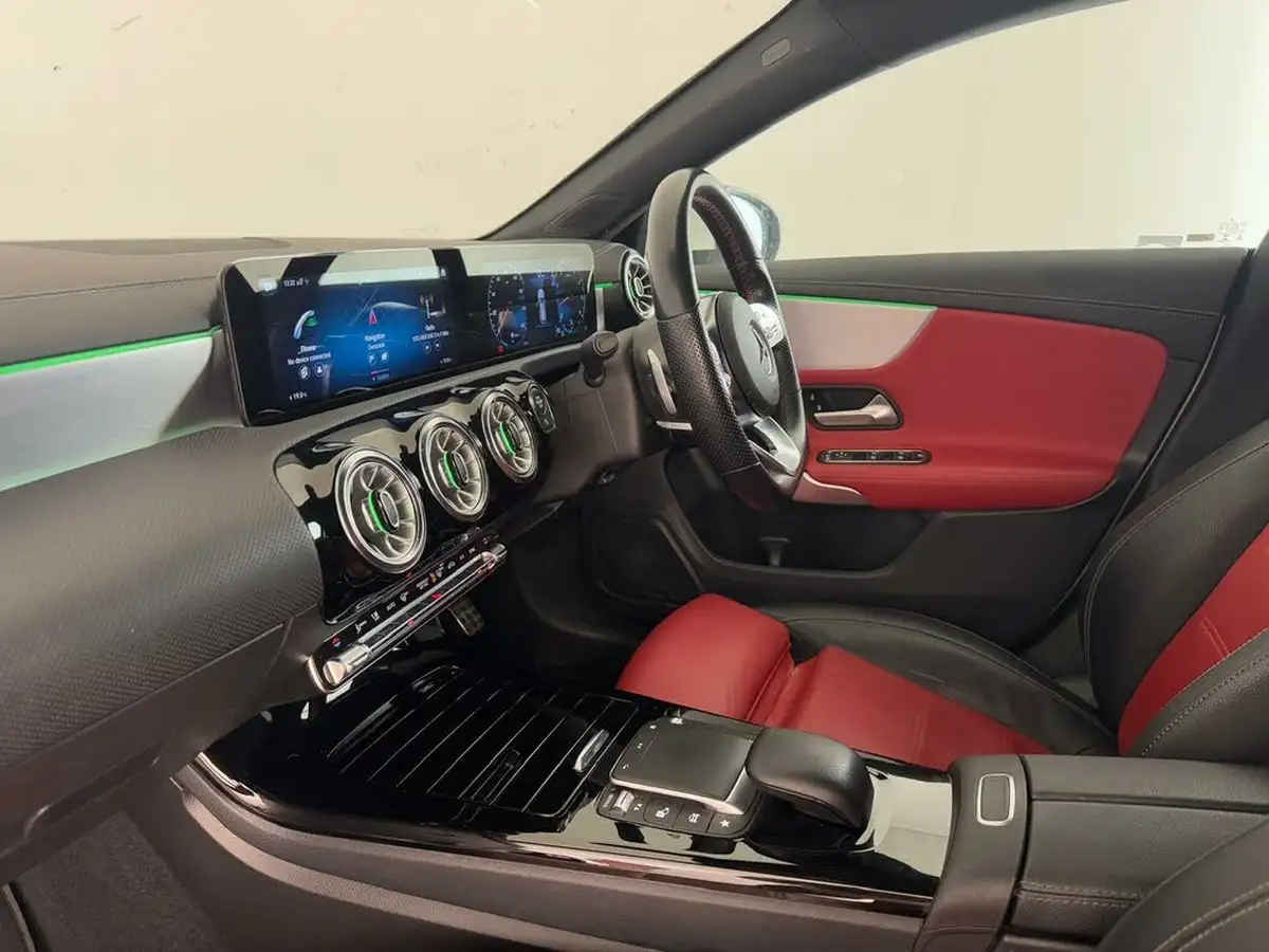 2022-mercedes-benz-cla-13-cla-180-amg-line-premium-shooting-brake-5d-big-13