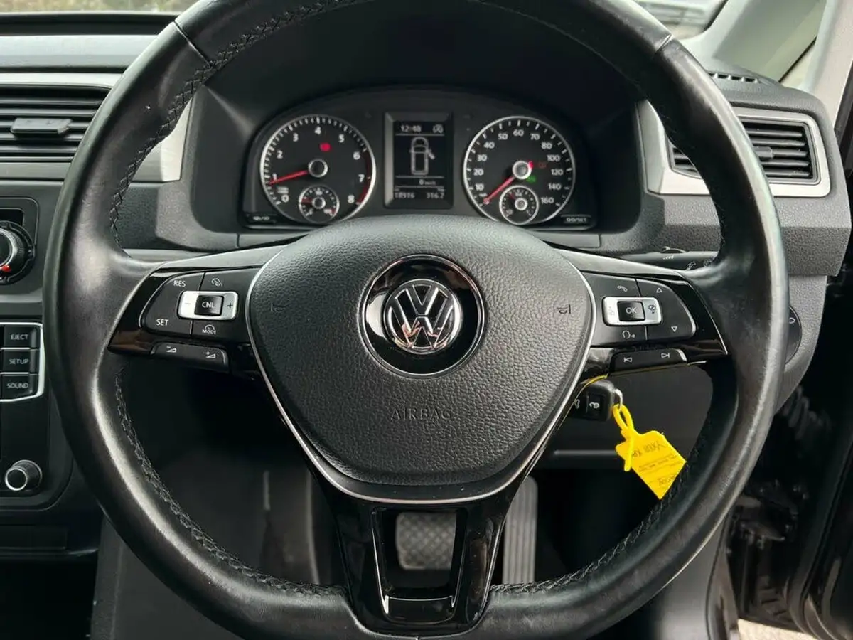 2018-volkswagen-caddy-maxi-life-14-tsi-c20-dsg-big-2