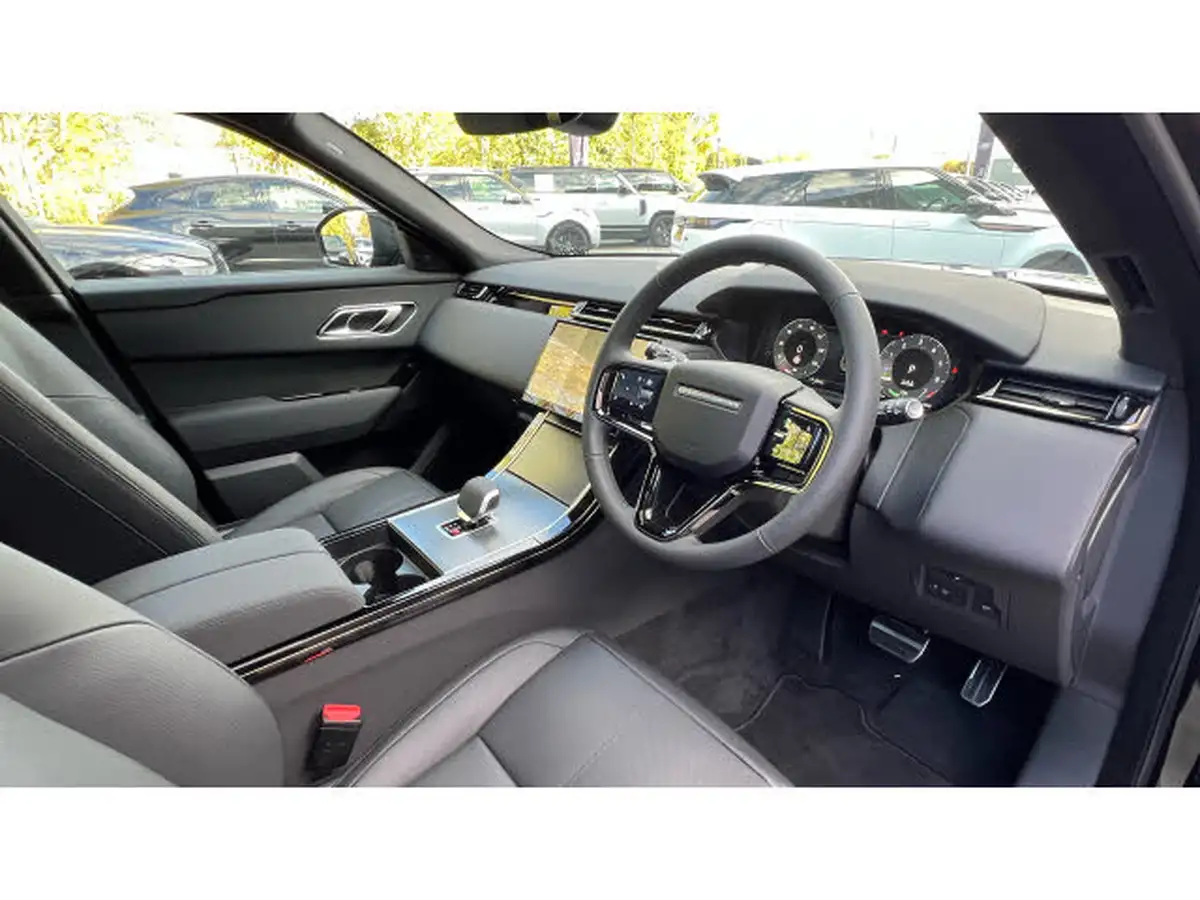 2024-land-rover-range-rover-velar-20-p400e-dynamic-se-big-16