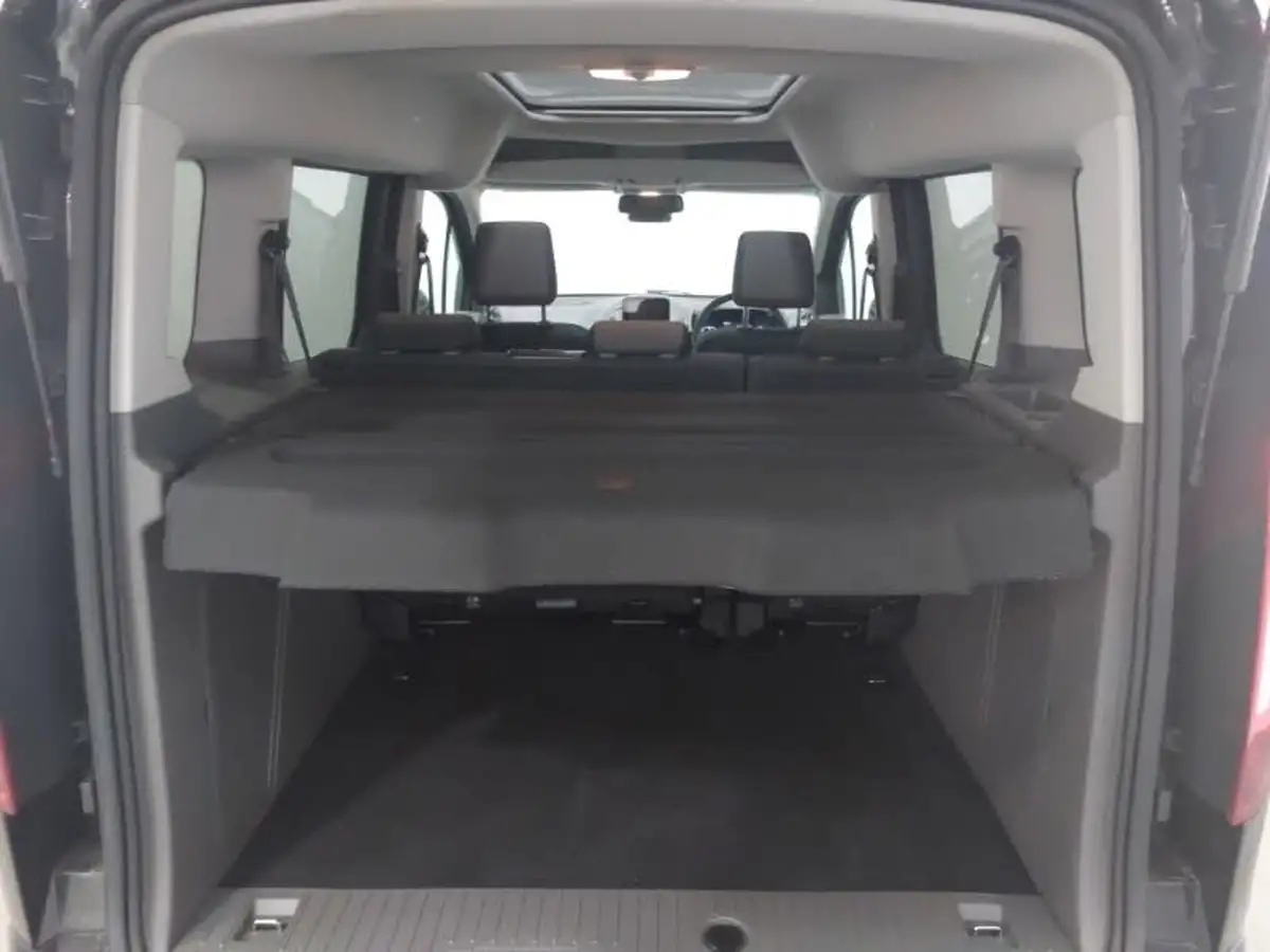 2022-ford-tourneo-connect-15-titanium-120ps-ecoblue-1499cc-powershift-big-7