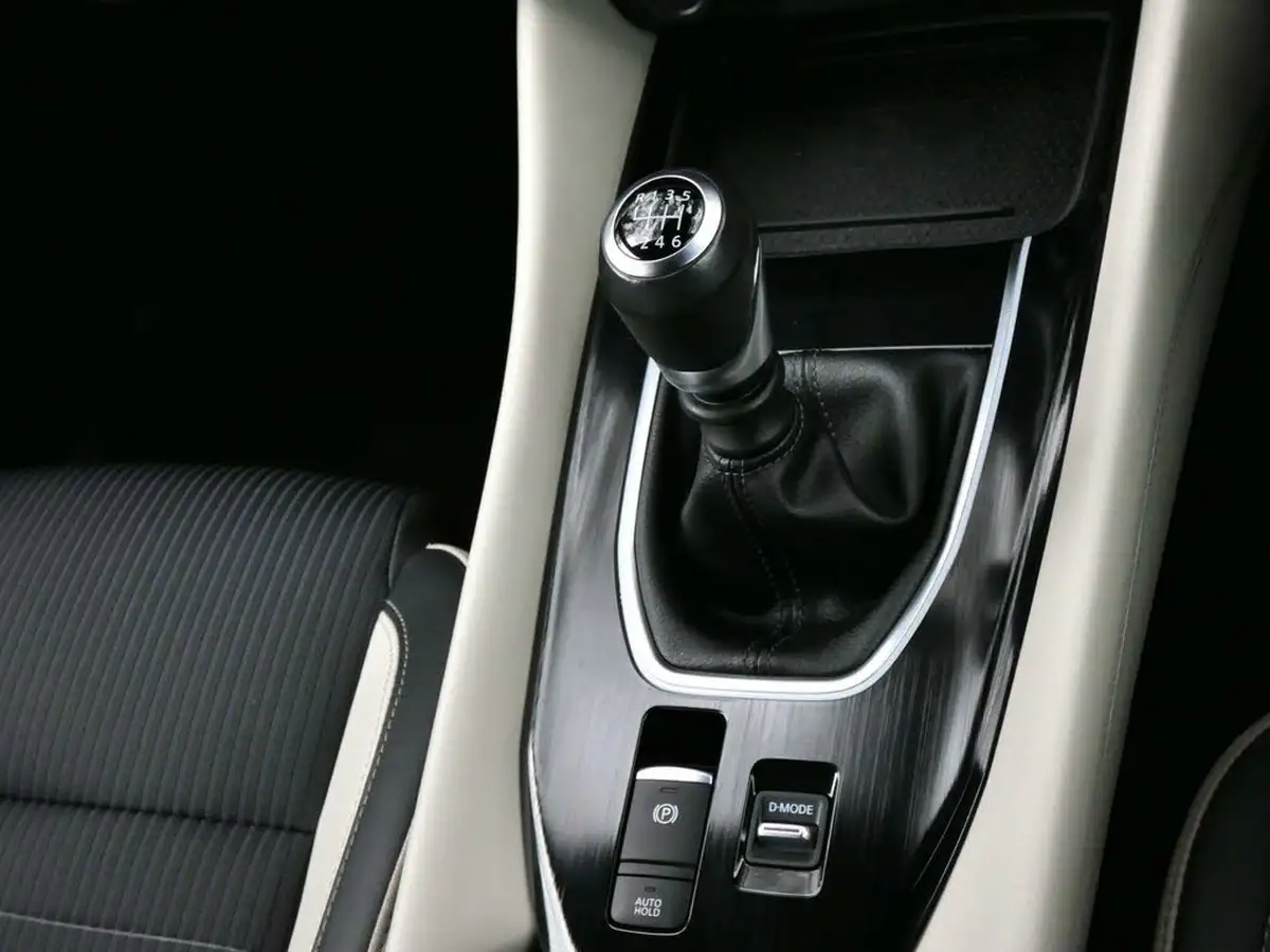 2021-nissan-qashqai-13-dig-t-tekna-140ps-big-26