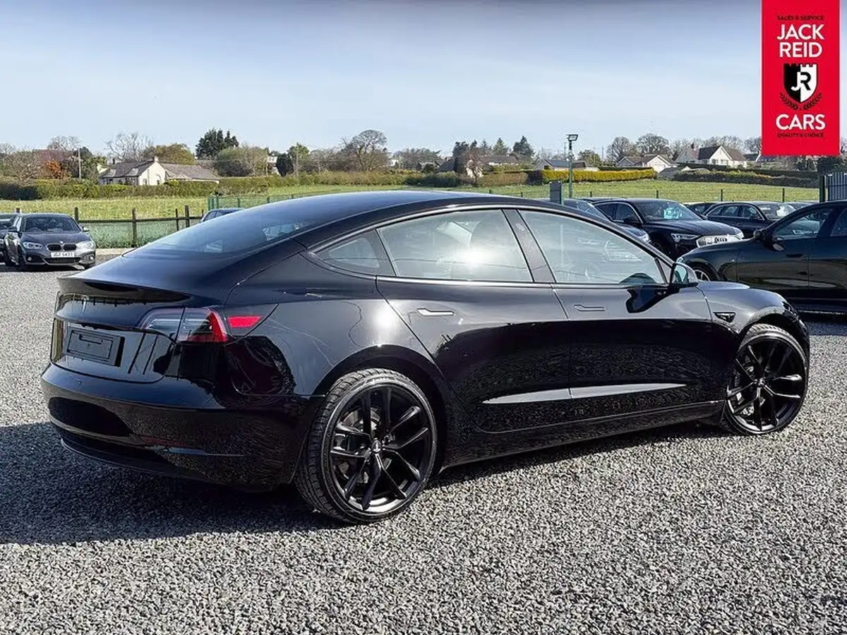 2023-tesla-model-3-e-rwd-241bhp-big-3
