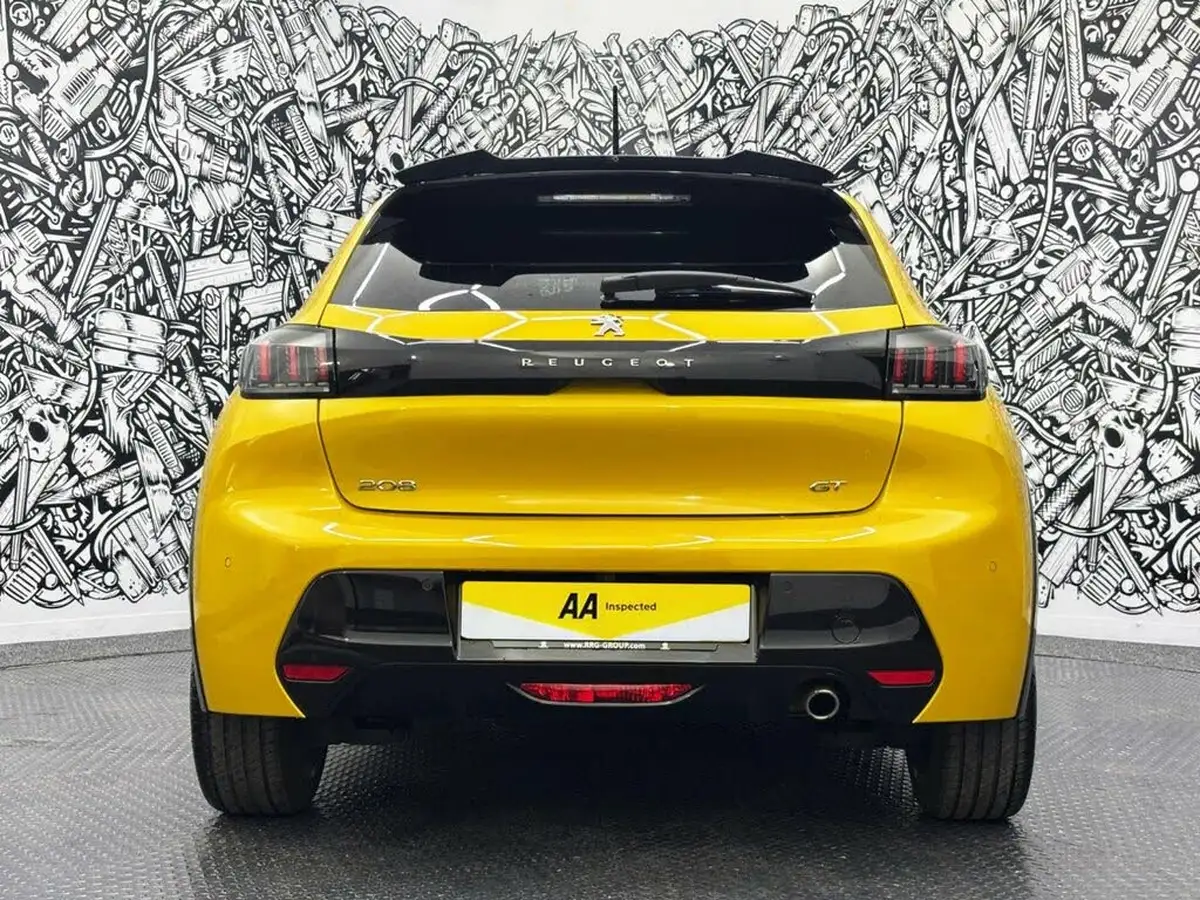 2021-peugeot-208-12-puretech-gt-100bhp-big-6