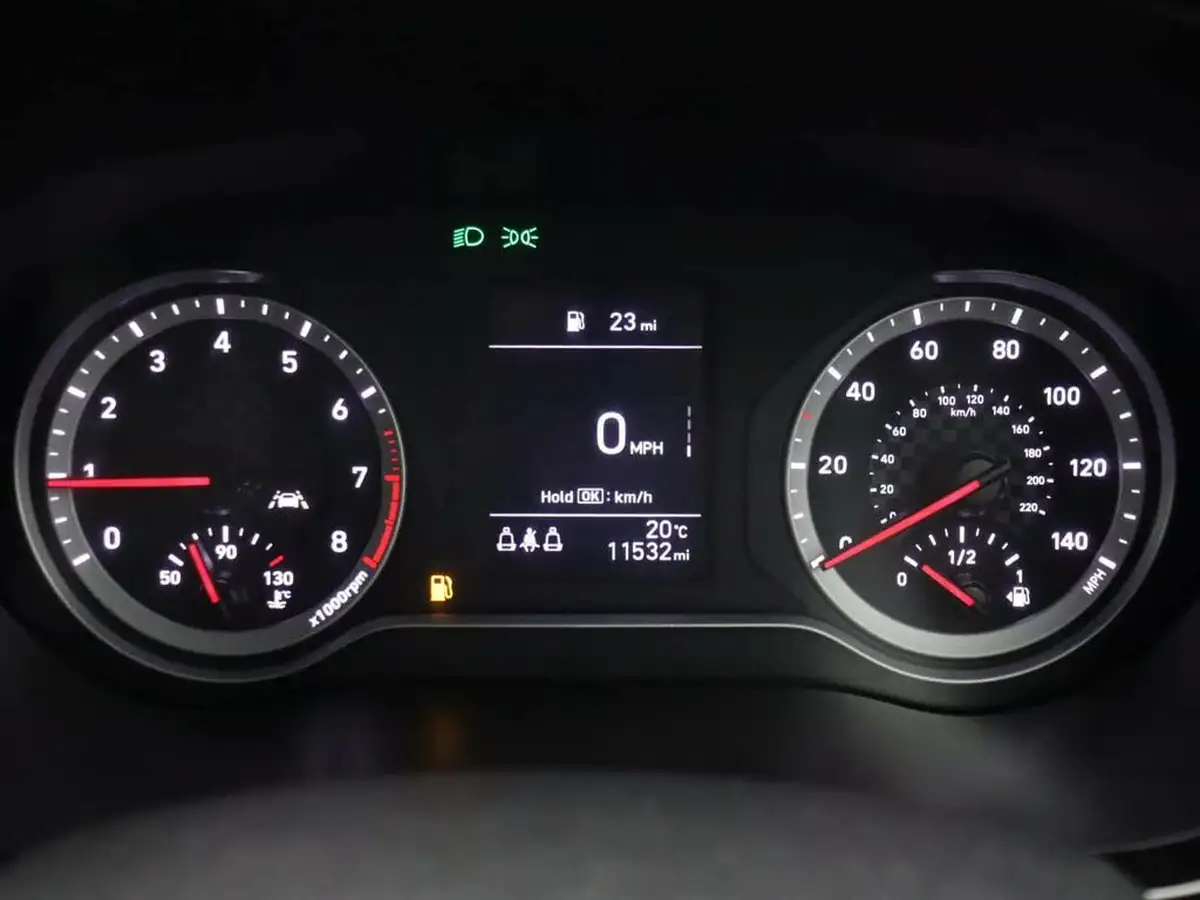 2023-hyundai-i10-10-t-gdi-n-line-big-7
