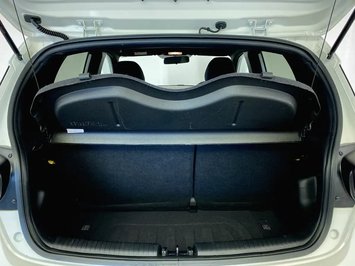2018-hyundai-i10-10-go-se-67ps-big-26