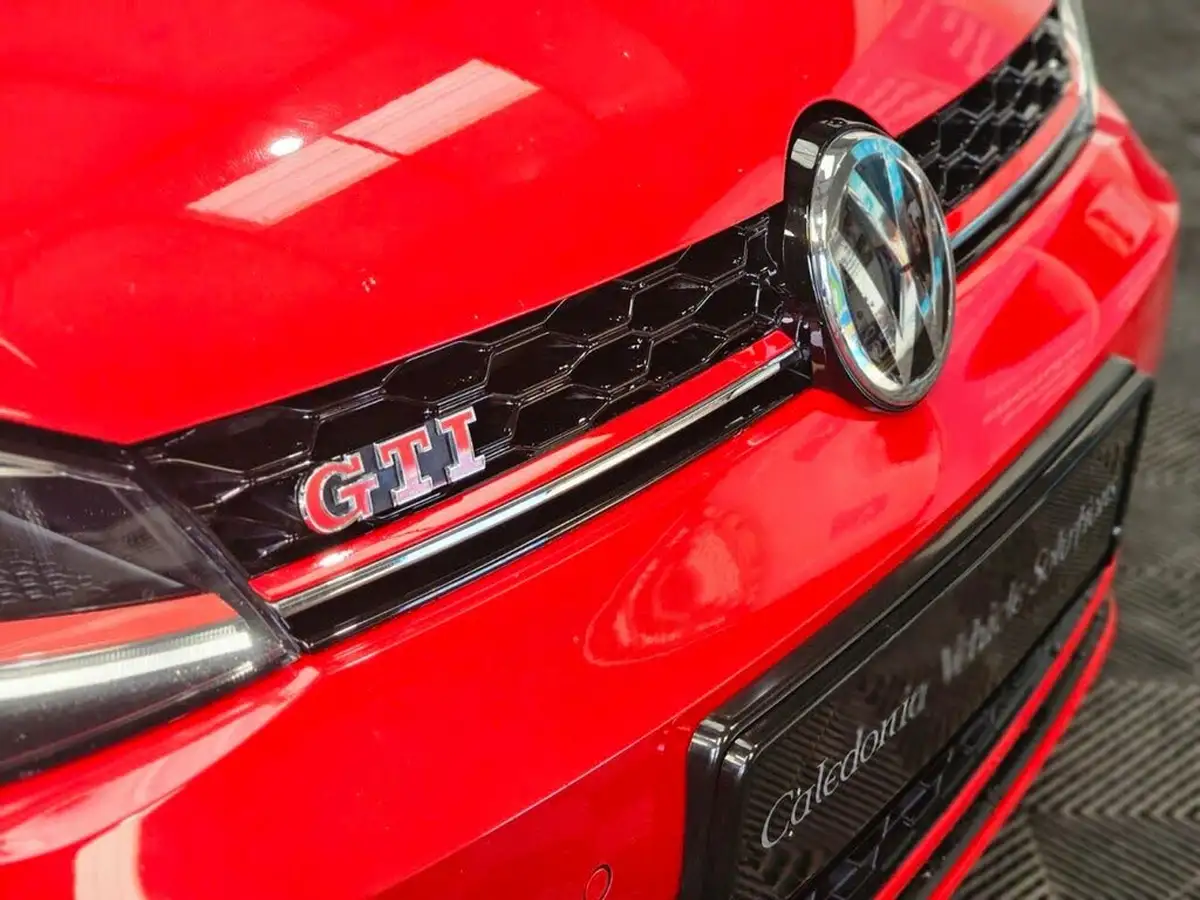 2018-volkswagen-golf-20-tsi-gti-performance-ss-5d-big-12