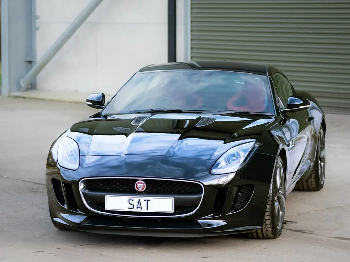 2015-jaguar-f-type-30-v6-coupe-quickshift-big-9