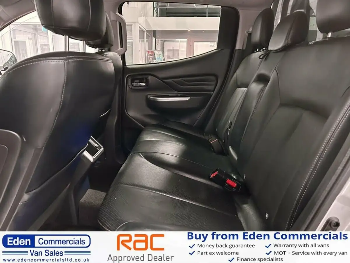 2020-mitsubishi-l200-22di-d-barbarian-auto-big-13