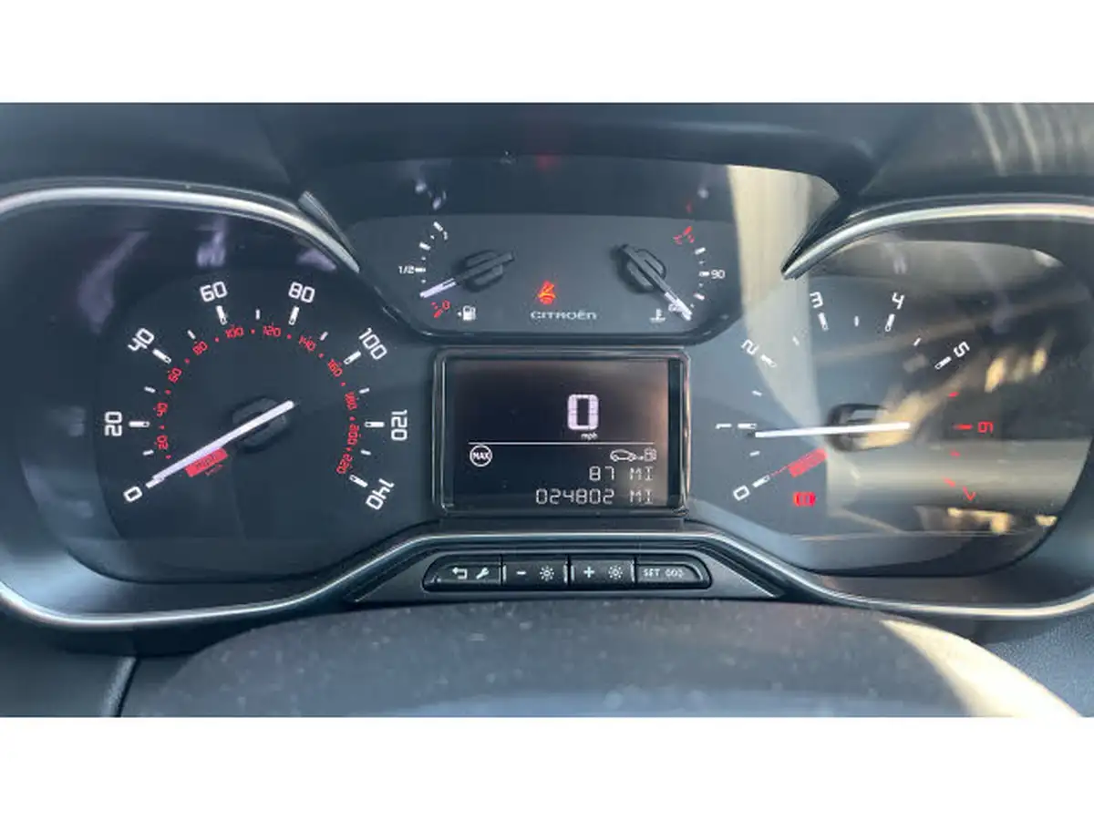 2023-citroen-c3-aircross-12-puretech-shine-110ps-big-17
