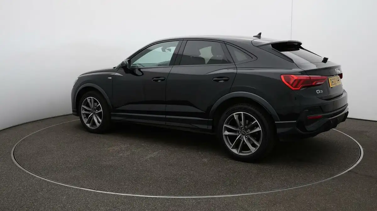 2022-audi-q3-15-35-tfsi-black-edition-cod-sportback-s-tronic-big-36