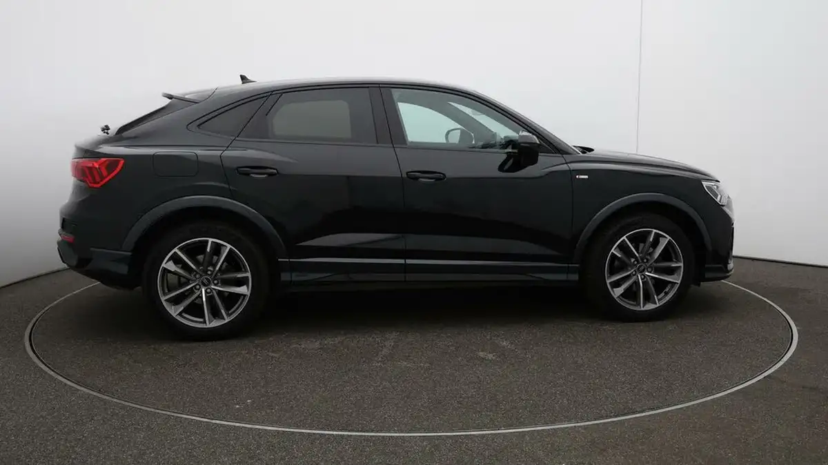 2022-audi-q3-15-35-tfsi-black-edition-cod-sportback-s-tronic-big-8
