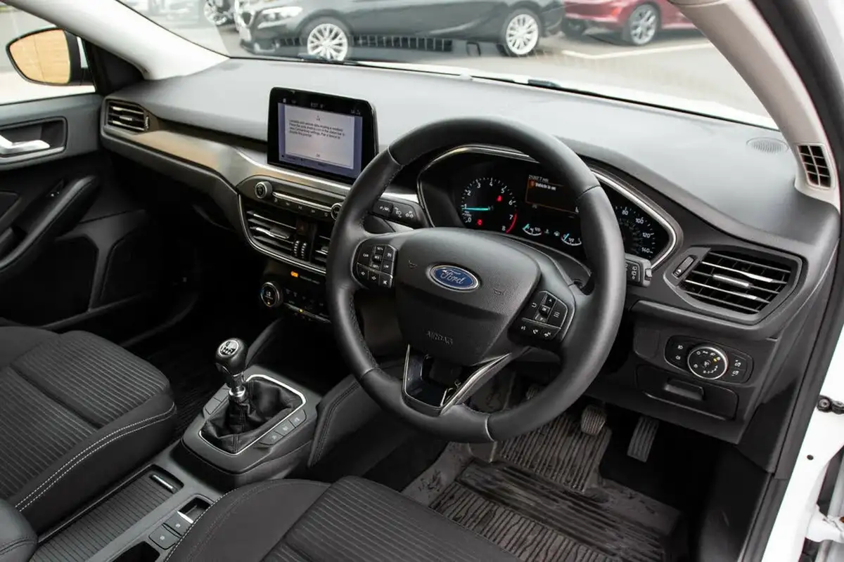 2020-ford-focus-10t-titanium-edition-125ps-hybrid-mhev-hatchback-big-4
