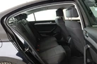 2020-volkswagen-passat-20tdi-se-nav-150ps-saloon-4d-dsg-small-14