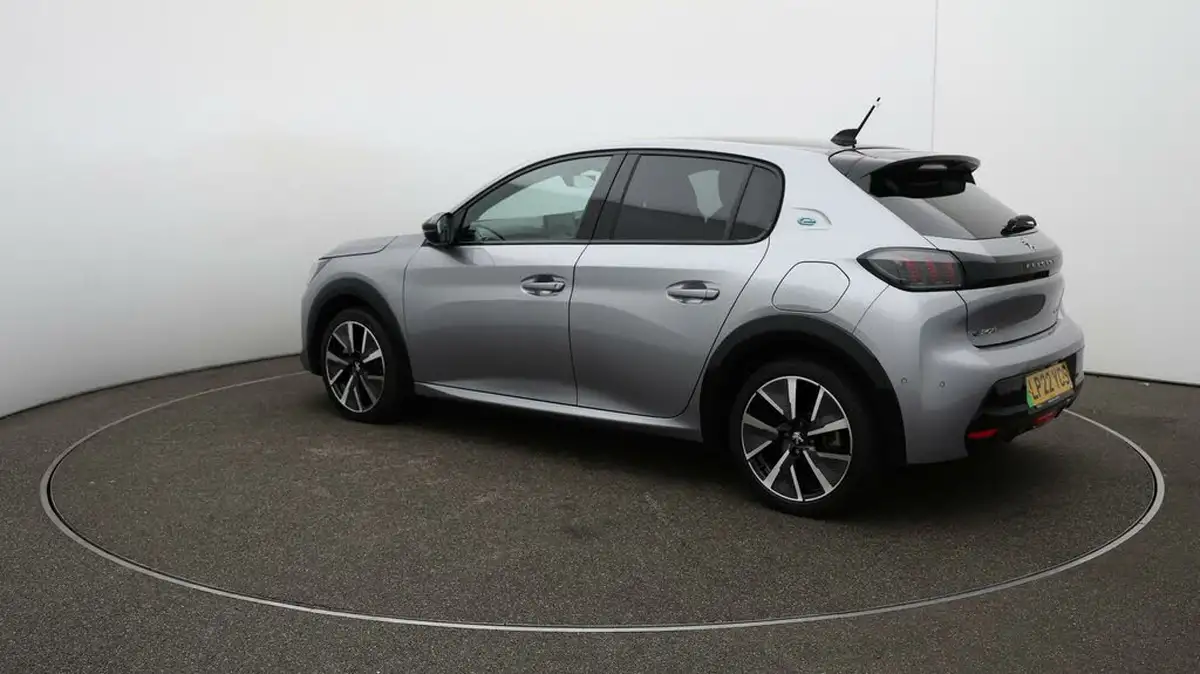2022-peugeot-208-e-gt-136bhp-50kwh-big-35