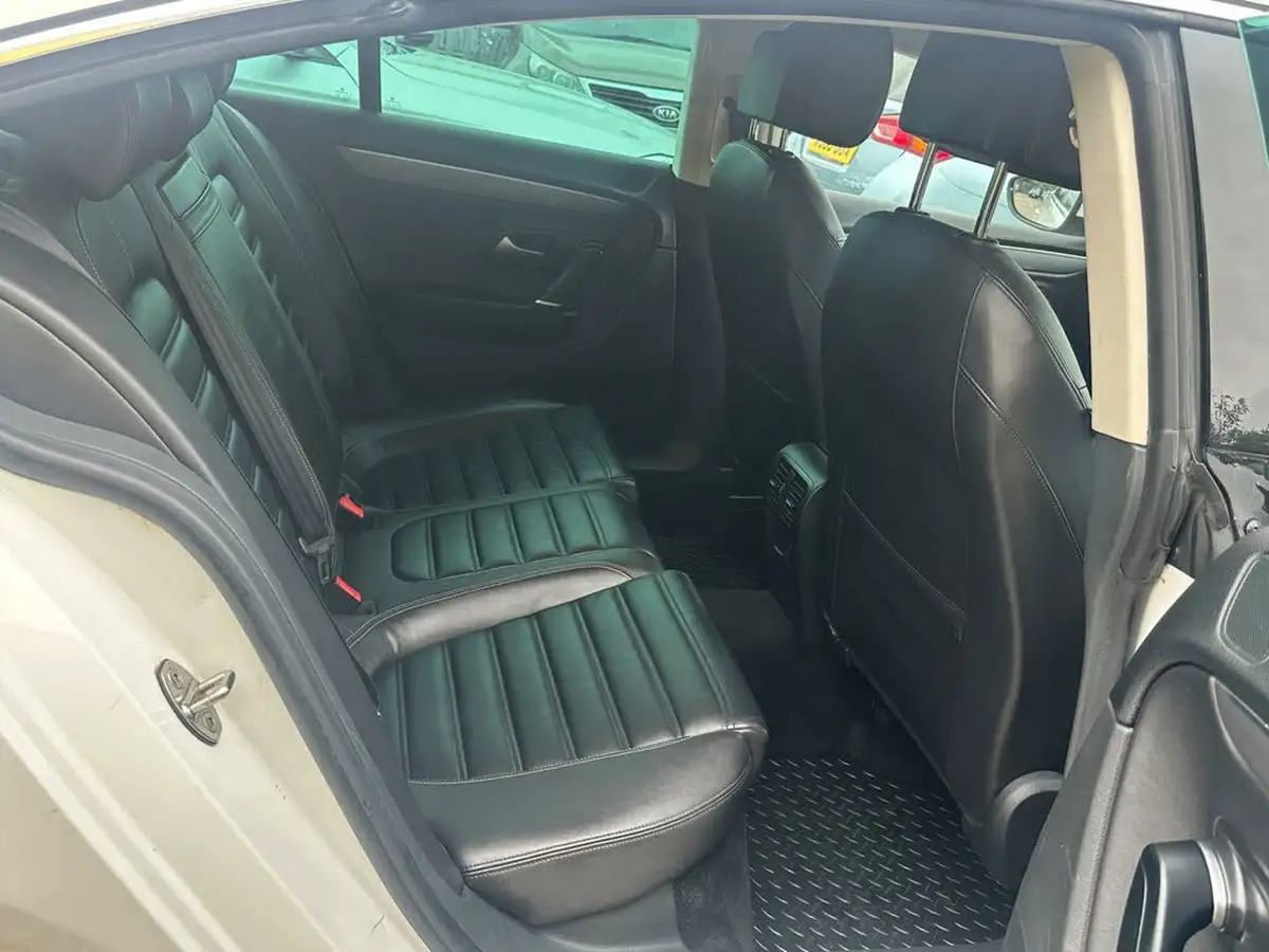 2014-volkswagen-cc-20tdi-gt-bmt-dsg-big-18