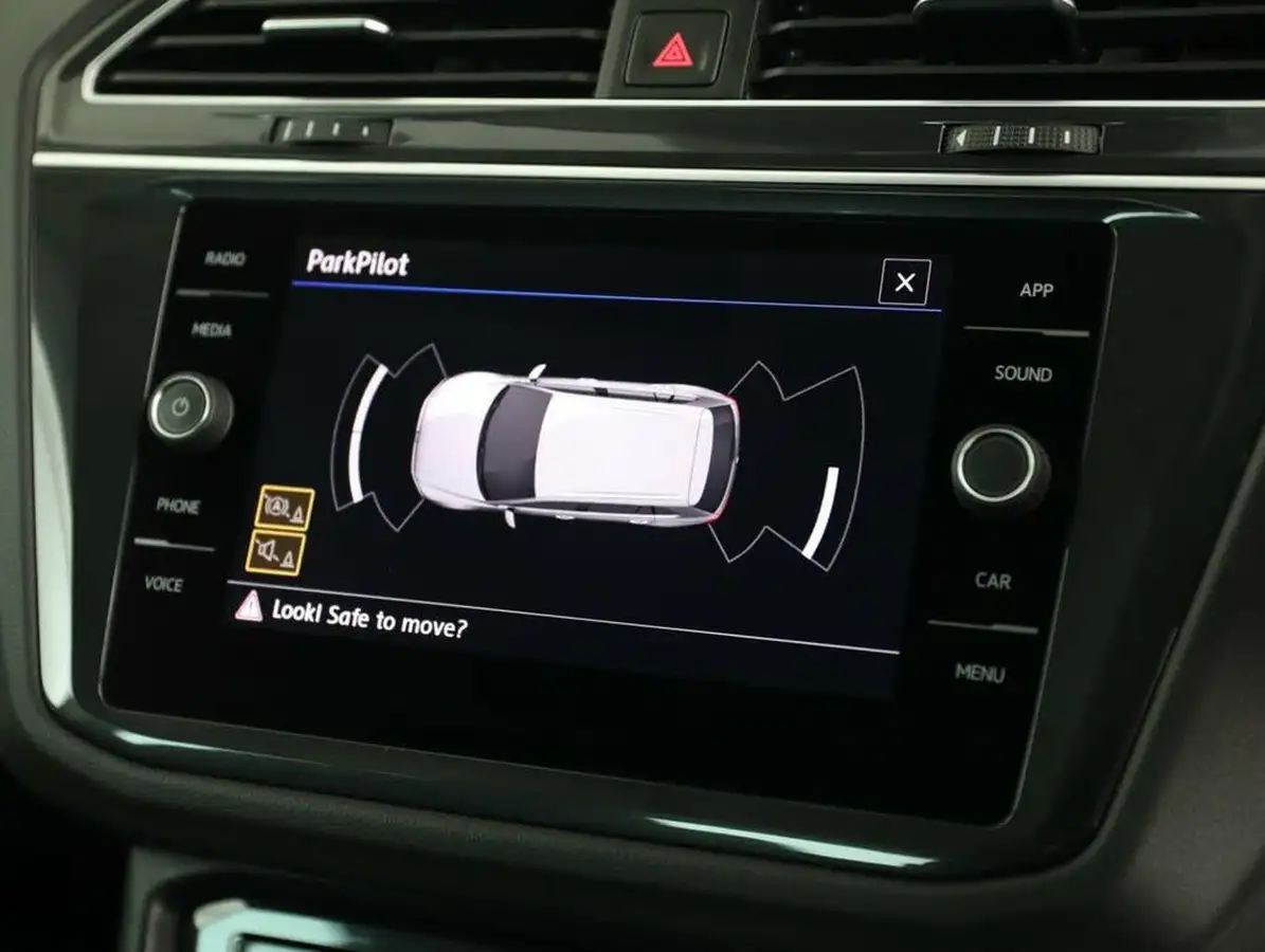 2018-volkswagen-tiguan-20tdi-se-150ps-4motion-ss-big-23