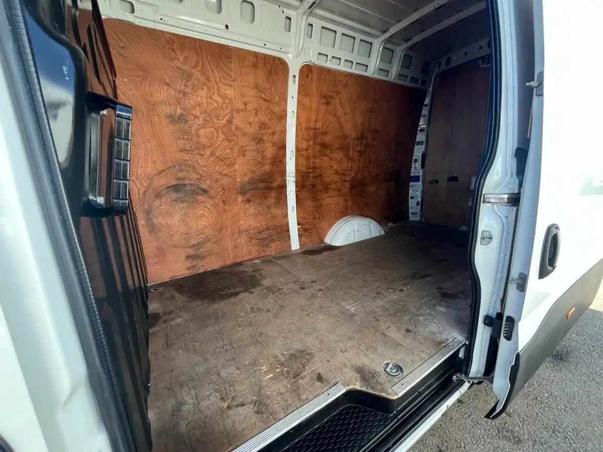 2021-iveco-daily-s-class-23td-35s14v-business-3520mm-h2-136pseu6dt-big-48