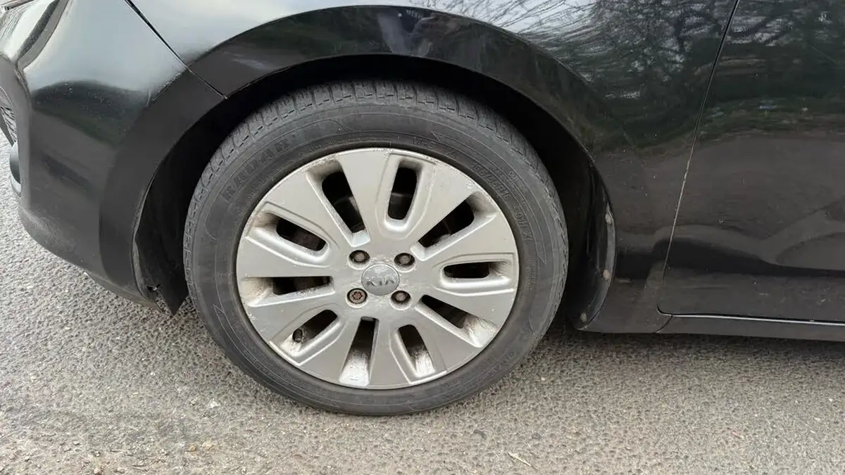 2014-kia-rio-125-2-3d-big-32