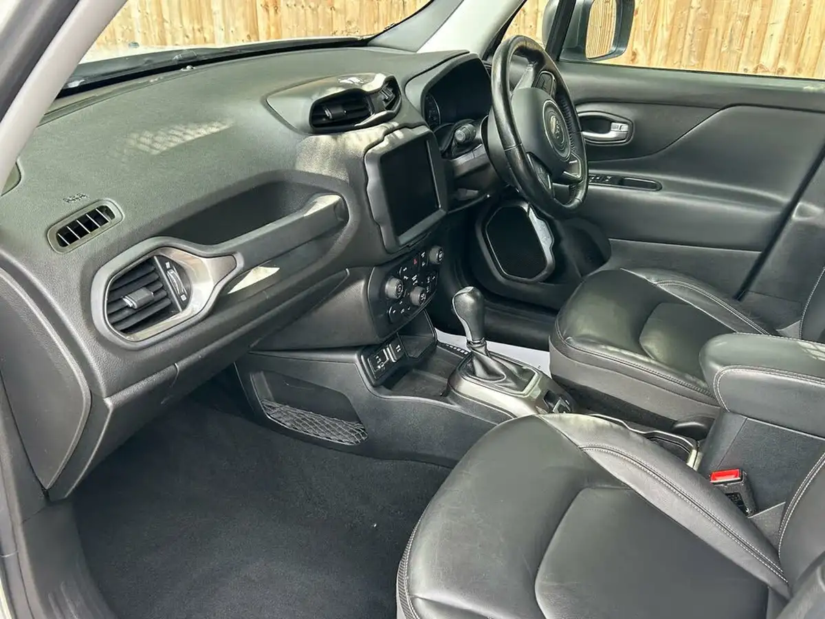 2019-jeep-renegade-13-gse-limited-big-27