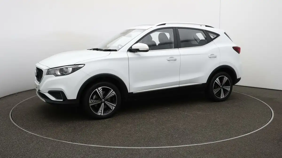 2021-mg-zs-suv-e-exclusive-ev-big-66