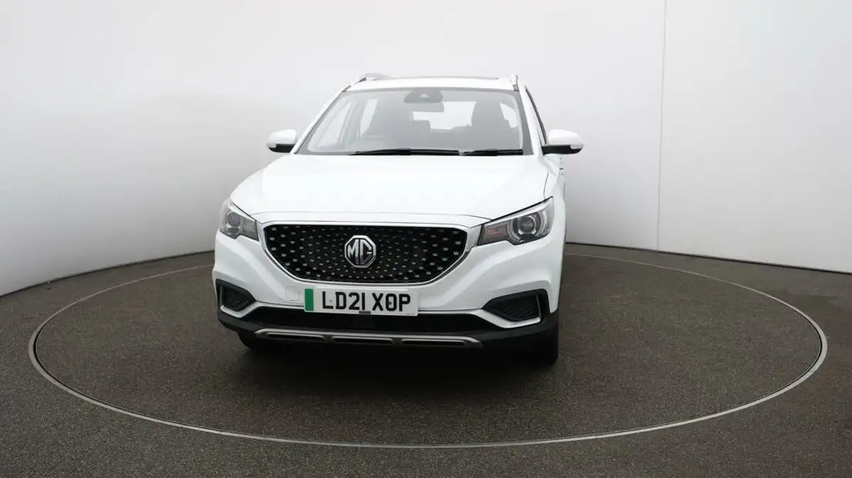 2021-mg-zs-suv-e-exclusive-ev-big-38