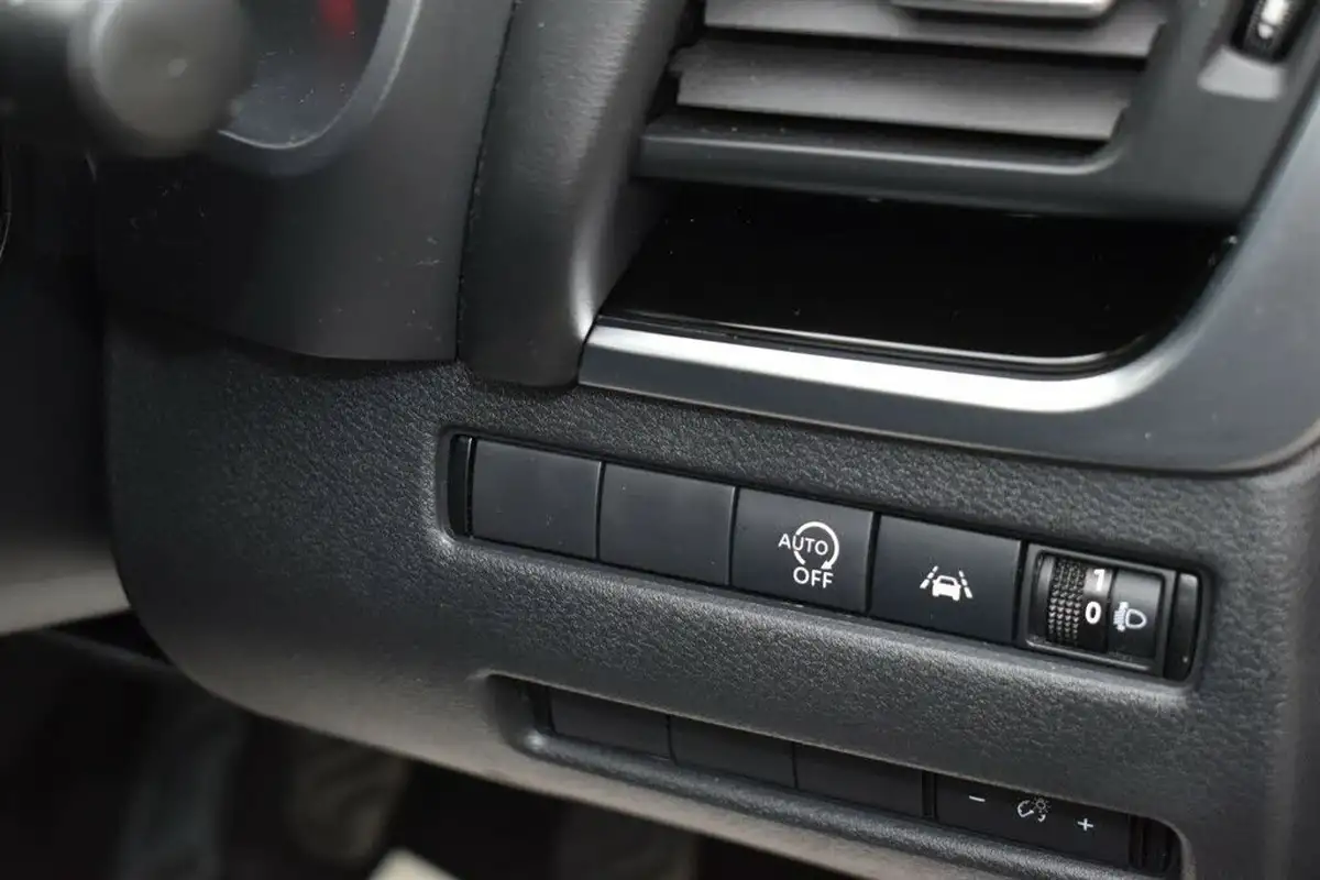 2021-nissan-qashqai-13-dig-t-n-connecta-140ps-big-12
