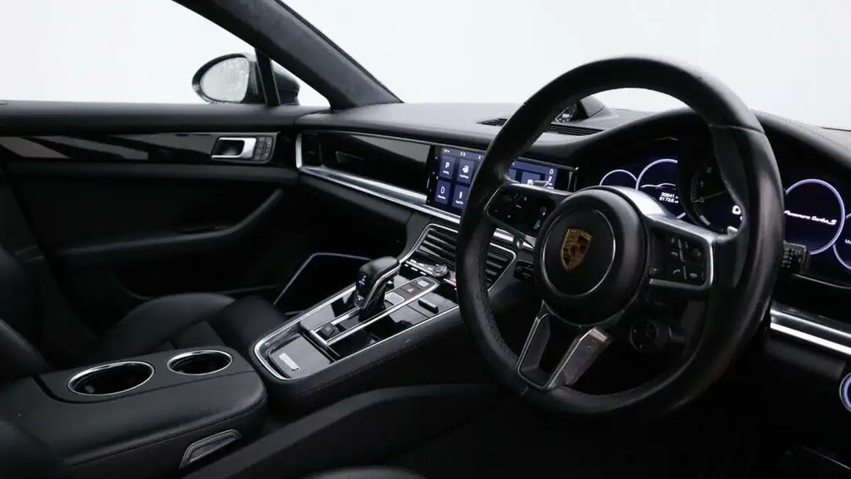 2017-porsche-panamera-40-v8-turbo-s-e-hybrid-hatchback-big-1