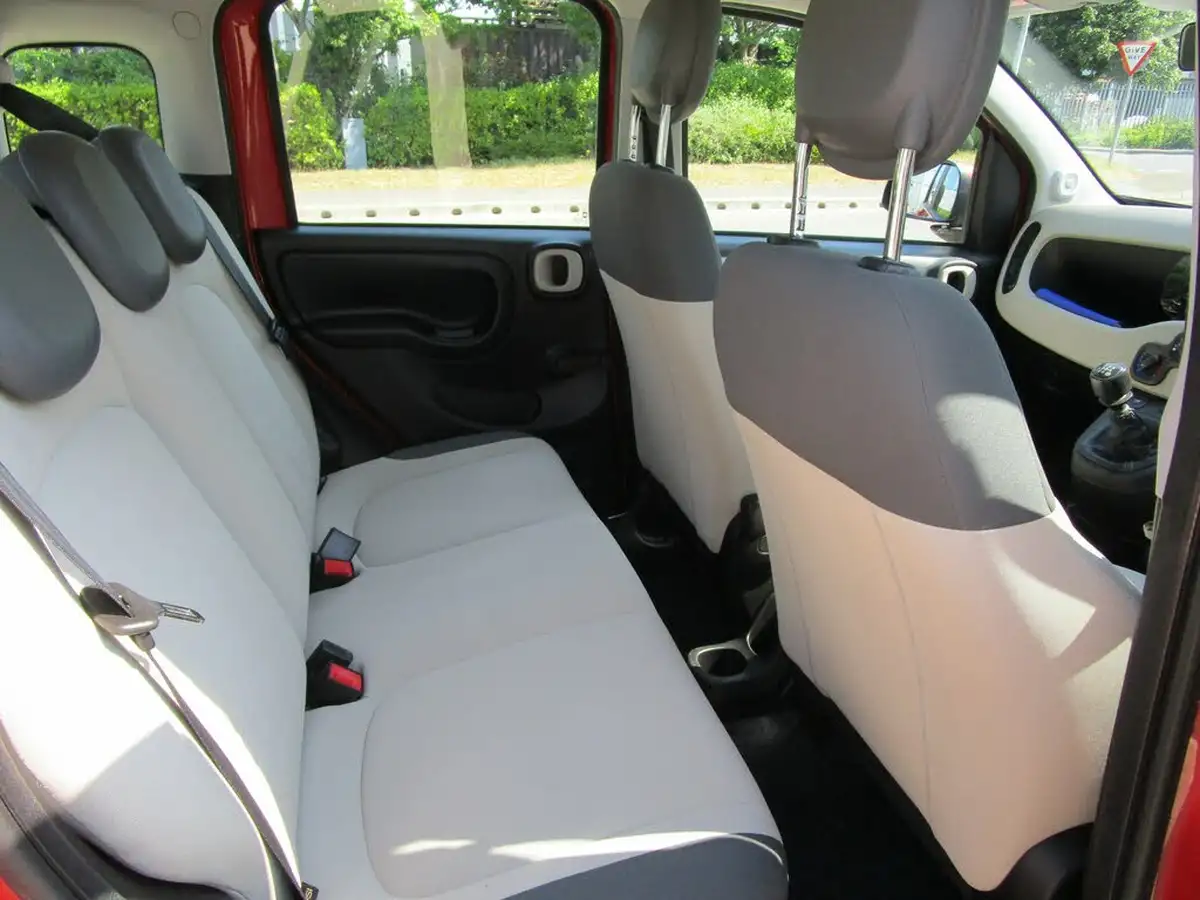 2012-fiat-panda-09-lounge-big-12