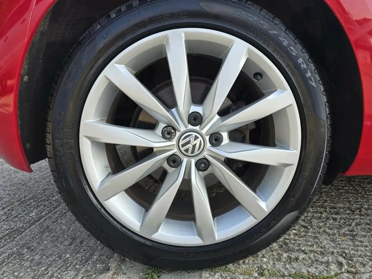 2015-volkswagen-golf-14-tsi-gt-actbmtss-hatchback-5d-1395cc-dsg-big-34
