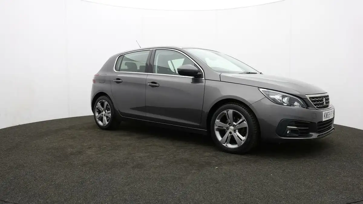 2019-peugeot-308-12-puretech-allure-130bhp-big-39