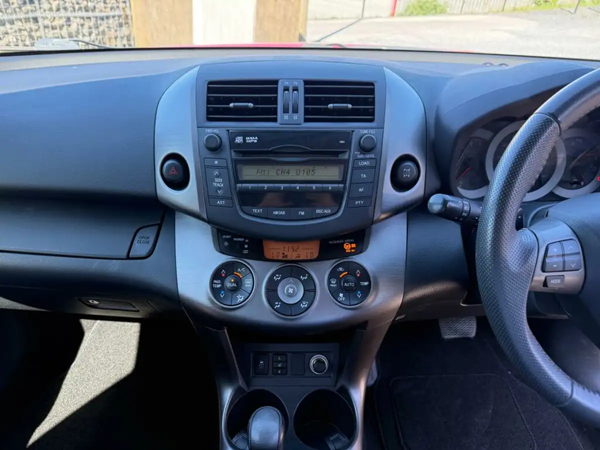 2012-toyota-rav4-22td-xt-r-22d-cat-150bhpawd-auto-big-69