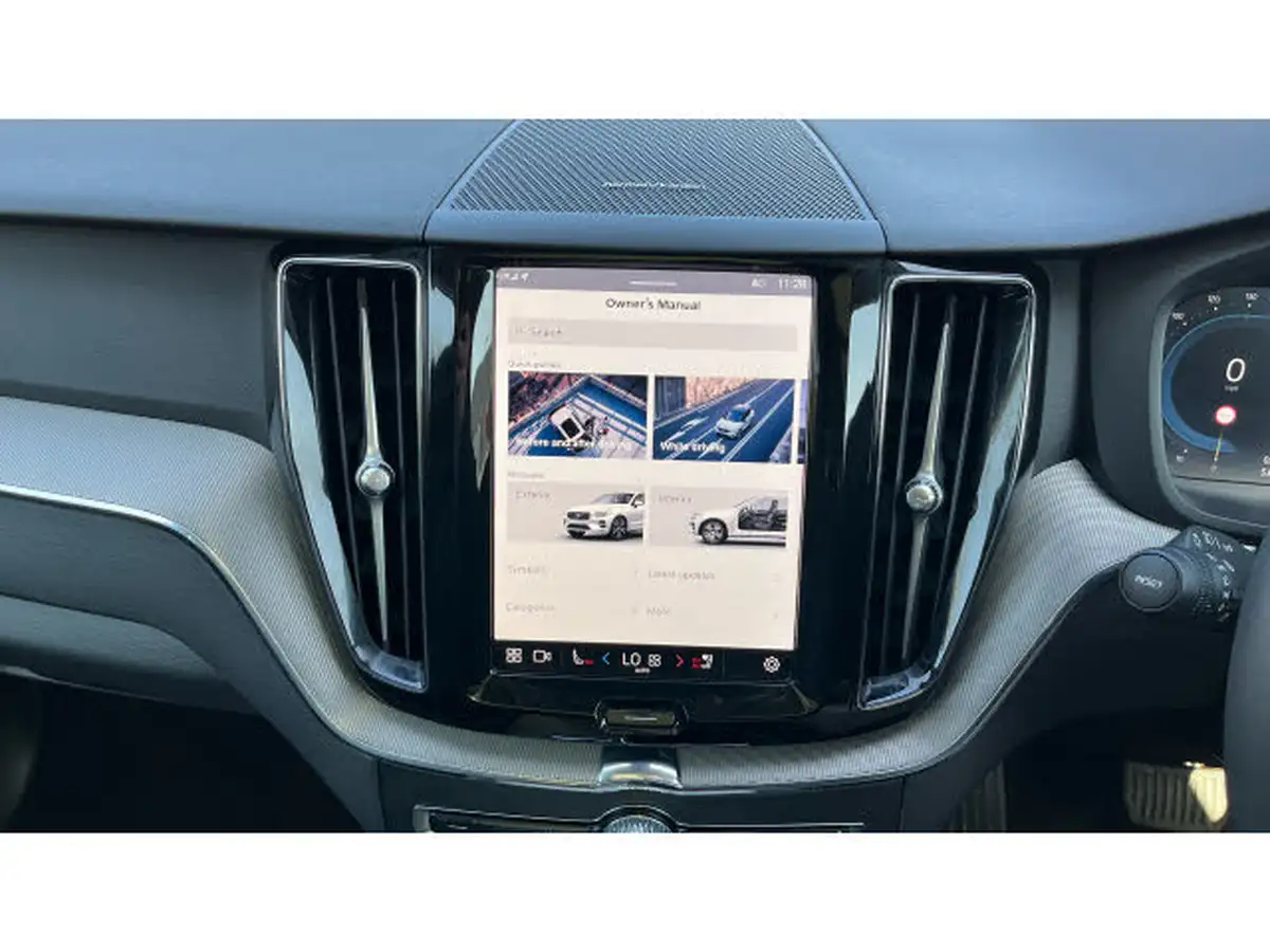 2024-volvo-xc60-20-b5-plus-big-35