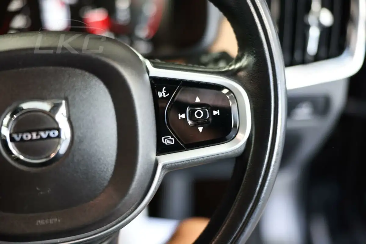 2018-volvo-v90-20td-d5-inscription-4x4-big-21
