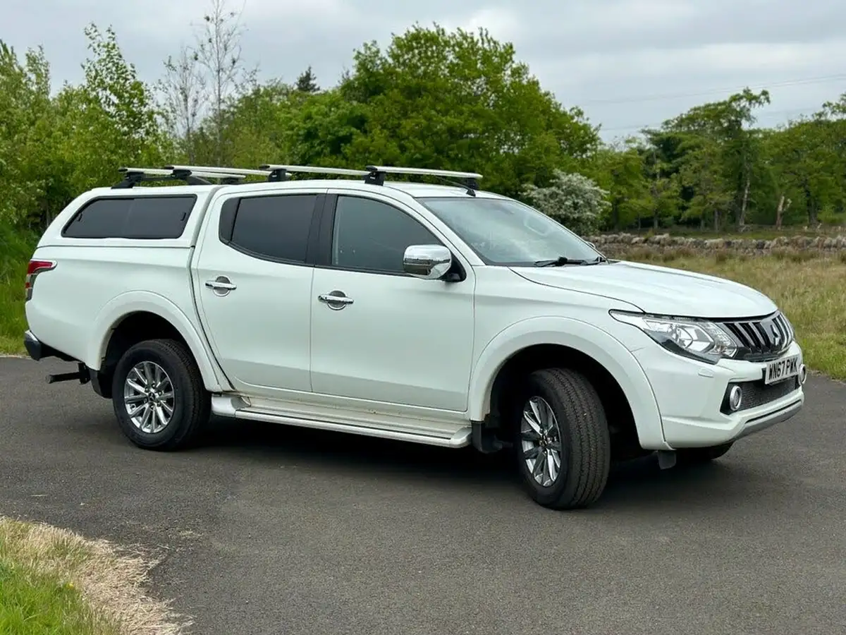 2017-mitsubishi-l200-24di-d-barbarian-178bhp-eu6-big-8