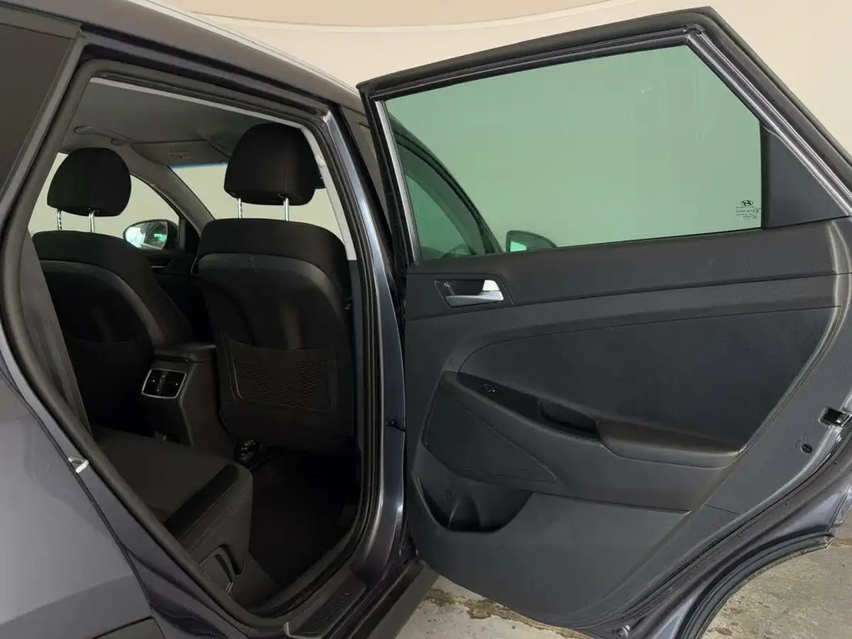 2020-hyundai-tucson-16-gdi-se-nav-big-21