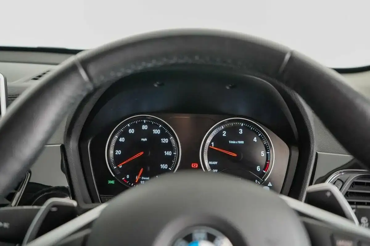 2022-bmw-x1-20td-sdrive18d-xline-sport-auto-big-29