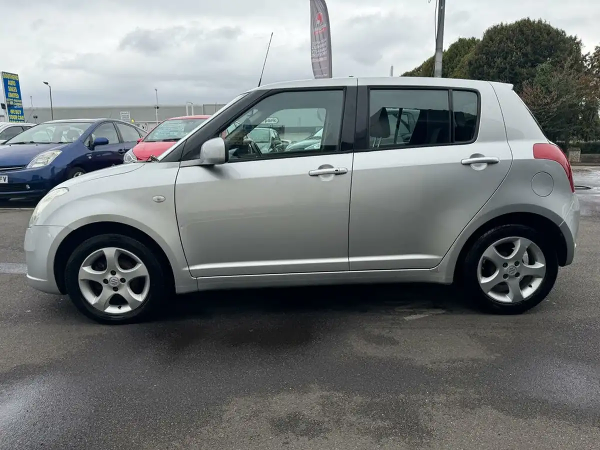 2007-suzuki-swift-15-glx-5d-big-7